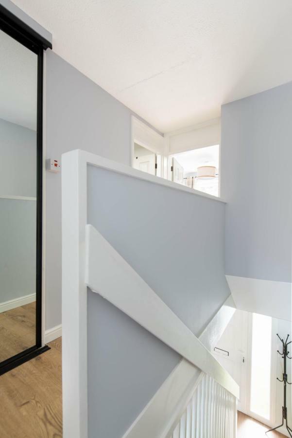 Holyrood Skyline Apartment Edinburgh Ngoại thất bức ảnh
