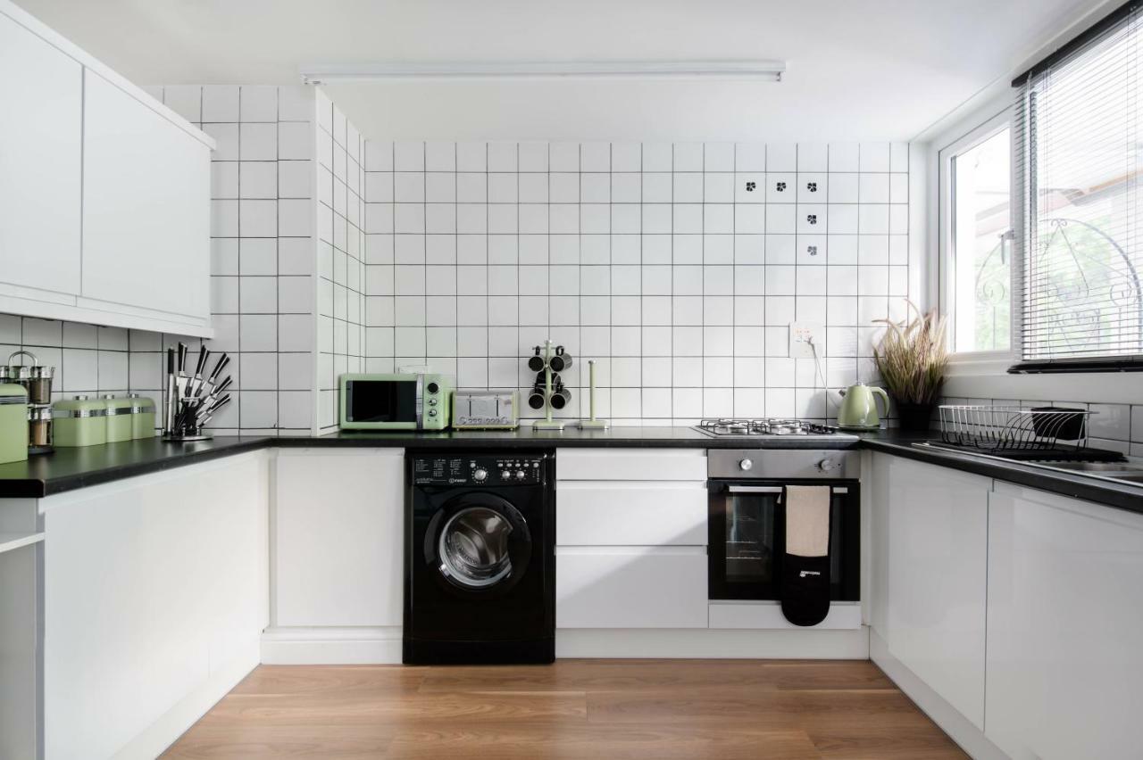 Holyrood Skyline Apartment Edinburgh Ngoại thất bức ảnh
